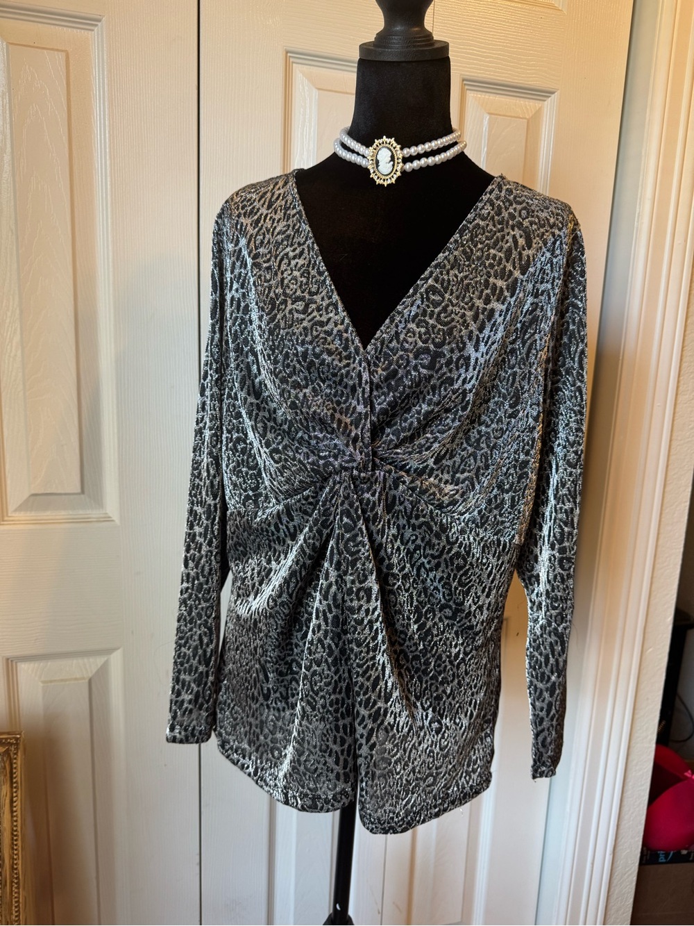 Andrea Jovine Gray Leopard Twist-Front Top